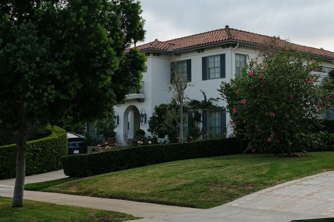 celebrity mansion exterior