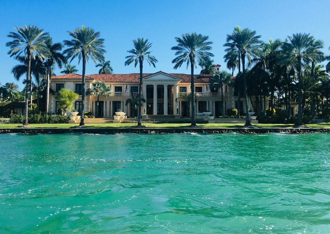 celebrity mansion exterior