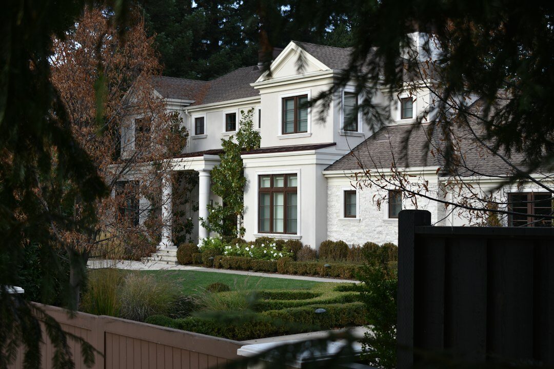 celebrity mansion exterior